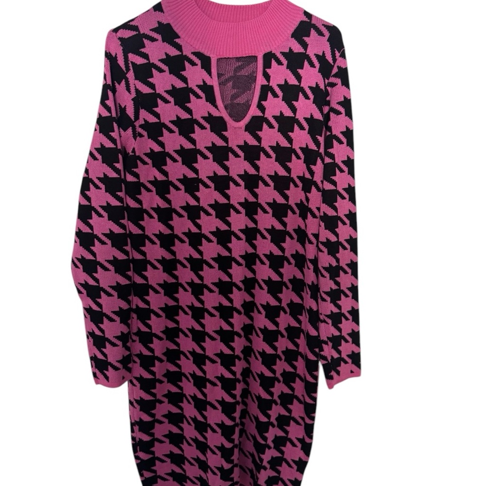 New Pink and Black Houndstooth Long Sleeve Dress